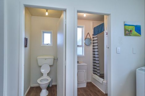 Photo of property in 10 Mahuri Street, Himatangi Beach, Foxton, 4891