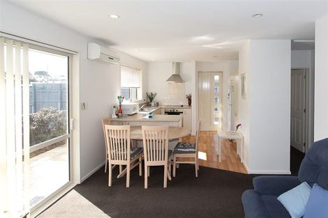 Photo of property in 2/162 Wainoni Road, Avondale, Christchurch, 8061