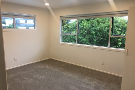 Photo of property in 87 Waimumu Road, Massey, Auckland, 0614