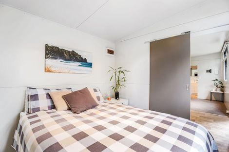 Photo of property in 163 Ocean Beach Road, Tairua, 3508