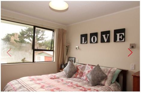 Photo of property in 22b Transom Close, Whitby, Porirua, 5024