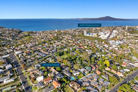 Photo of property in 3/5a Tobruk Crescent, Milford, Auckland, 0620