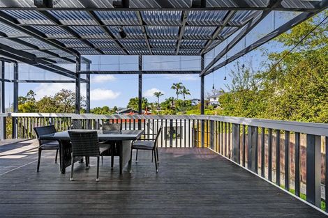 Photo of property in 3 Rehia Road, Massey, Auckland, 0614