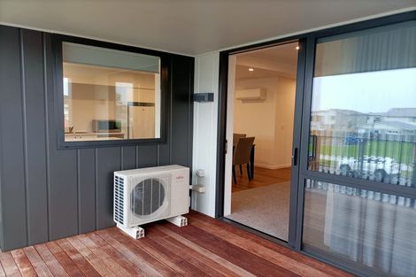 Photo of property in 5/45 Cessna Crescent, Mangere, Auckland, 2022