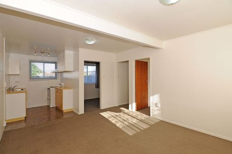 Photo of property in 4/19 Pirie Crescent, Moera, Lower Hutt, 5010