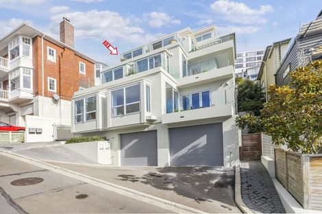 Photo of property in 3/16 Oriental Terrace, Oriental Bay, Wellington, 6011