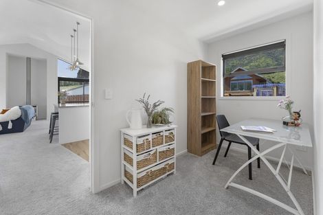 Photo of property in 20 Silver Street, Lower Shotover, Queenstown, 9304