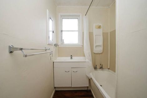 Photo of property in 68a Campbell Street, Frankton, Hamilton, 3204