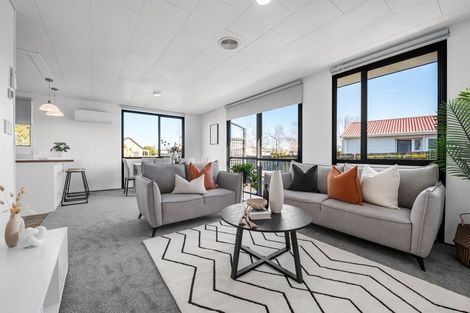 Photo of property in 18 Garland Drive, St Andrews, Hamilton, 3200