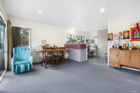 Photo of property in 17a Covil Avenue, Te Atatu South, Auckland, 0610