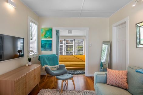 Photo of property in 11 Hope Avenue, Russell, 0202