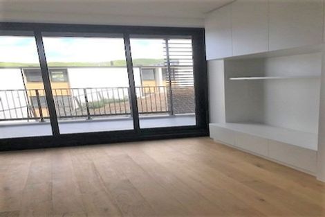 Photo of property in 101/11 Jean Caldwell Way, Island Bay, 6023