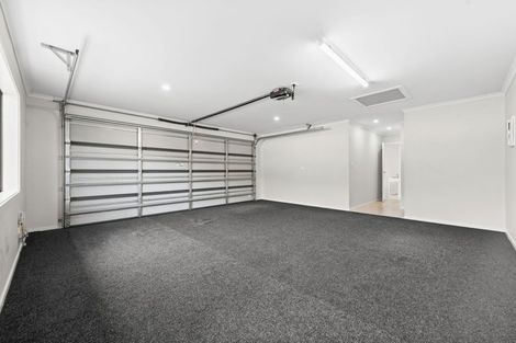 Photo of property in 8 Faber Place, Rototuna North, Hamilton, 3210