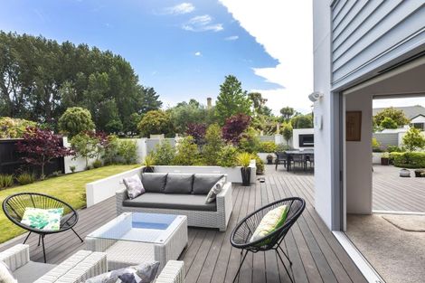 Photo of property in 2 Matisse Place, Burnside, Christchurch, 8053