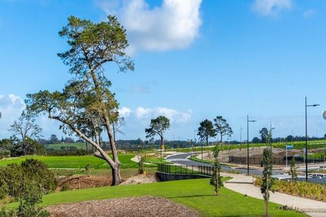 Photo of property in 12 Emerald Avenue, Rosehill, Papakura, 2113