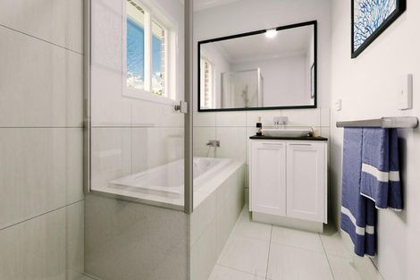 Photo of property in 6 Awanui Road, Red Beach, 0932