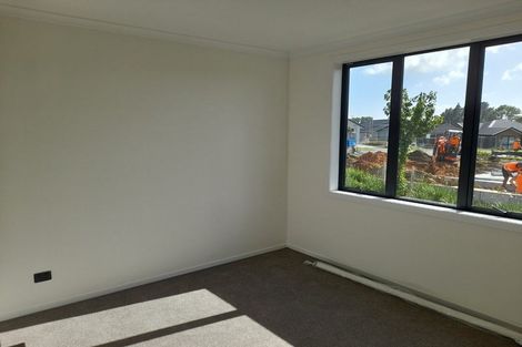 Photo of property in 10 Kenehi Road, Karaka, 2124