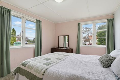 Photo of property in 3 Tyndall Street, Palmerston North, 4414