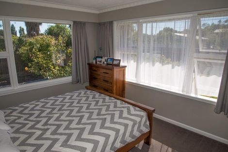 Photo of property in 16 Lascelles Street, Saint Martins, Christchurch, 8022