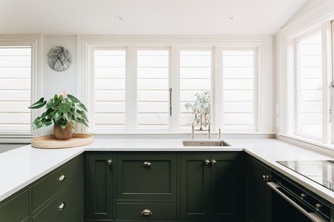 Photo of property in 26 Roxburgh Street, Mount Victoria, Wellington, 6011