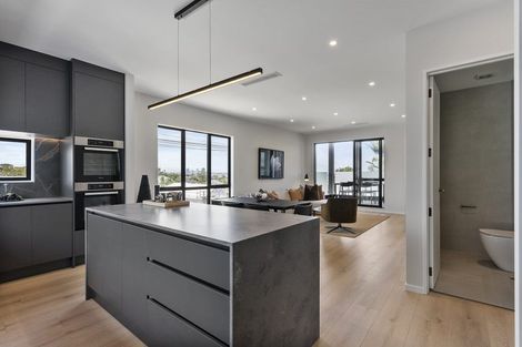 Photo of property in 2/29 Bracken Avenue, Takapuna, Auckland, 0622