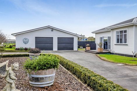 Photo of property in 196 Glover Road, Hawera, 4610