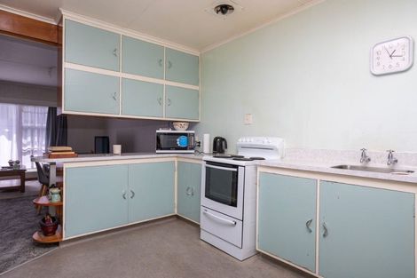 Photo of property in 7b Victoria Avenue, Dannevirke, 4930