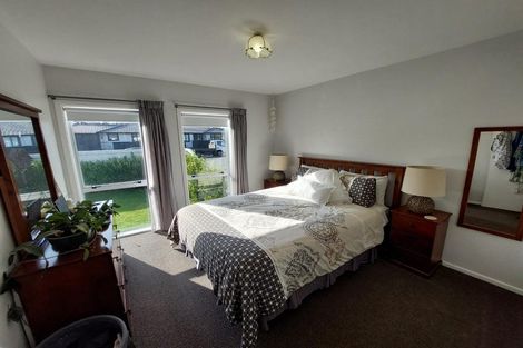 Photo of property in 56 Broadhaven Avenue, Parklands, Christchurch, 8083