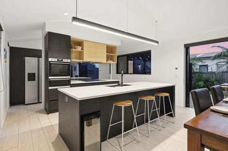 Photo of property in 8 Motiti Road, Papamoa Beach, Papamoa, 3118