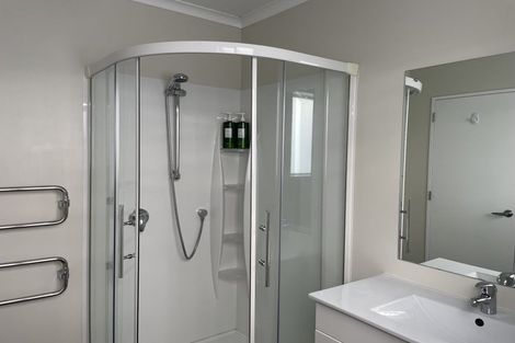 Photo of property in 10 Belize Grove, Grenada Village, Wellington, 6037