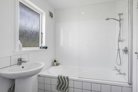 Photo of property in 6 Hampshire Street, Cannons Creek, Porirua, 5024