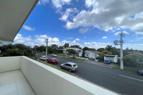 Photo of property in 2a Aroha Avenue, Sandringham, Auckland, 1025