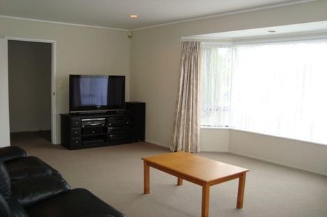 Photo of property in 87 Tington Avenue, Wattle Downs, Auckland, 2103