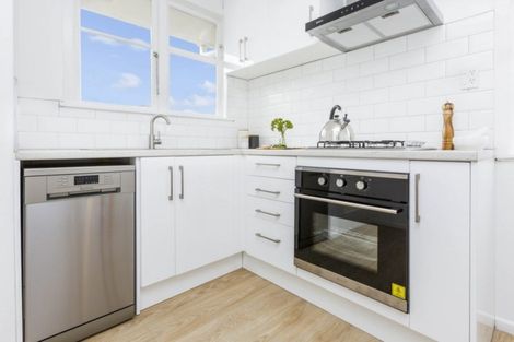 Photo of property in 1/19 Clouston Park Road, Clouston Park, Upper Hutt, 5018