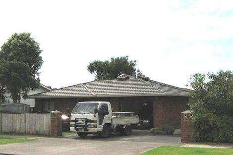 Photo of property in 1/5 Northall Road, New Lynn, Auckland, 0600
