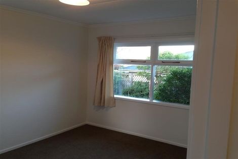 Photo of property in 4a Thurleigh Grove, Karori, Wellington, 6012