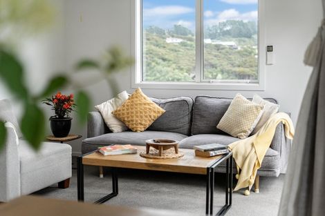 Photo of property in 190 Navigation Drive, Whitby, Porirua, 5024