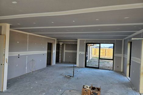 Photo of property in 19 Ellmers Street, Woodend, 7691