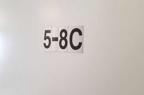 Photo of property in 8c Schnapper Rock Road, Schnapper Rock, Auckland, 0632