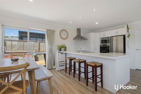 Photo of property in 8 Sandy Place, Waihi Beach, 3611