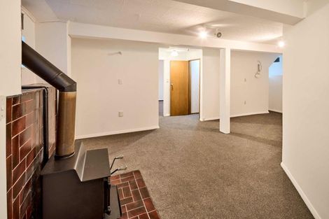 Photo of property in 16 Clematis Grove, Maungaraki, Lower Hutt, 5010