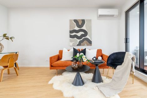 Photo of property in 6/2 Flaunty Place, West Harbour, Auckland, 0618