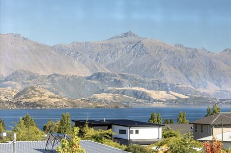 Photo of property in 5 Clearview Street, Wanaka, 9305