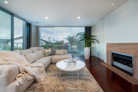 Photo of property in 3a Kowhai Road, Mairangi Bay, Auckland, 0630