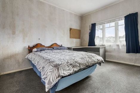 Photo of property in 93 Lynwood Road, New Lynn, Auckland, 0600