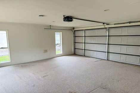 Photo of property in 102a Wharf Road, Te Atatu Peninsula, Auckland, 0610
