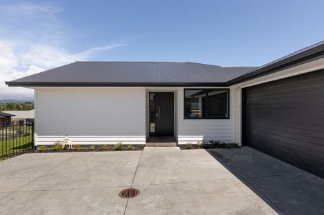 Photo of property in 4 Anglers Way, Omokoroa, 3114