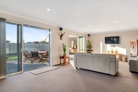 Photo of property in 11 Waianiwa Dell, Wharewaka, Taupo, 3330