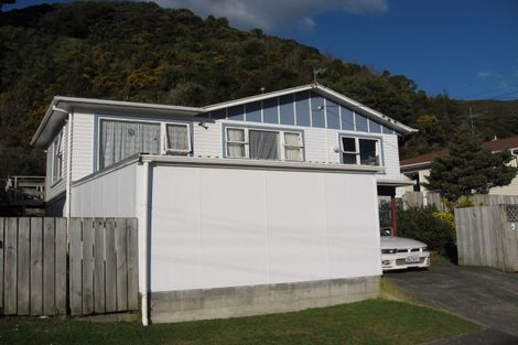 Photo of property in 55 Petrie Street, Wainuiomata, Lower Hutt, 5014