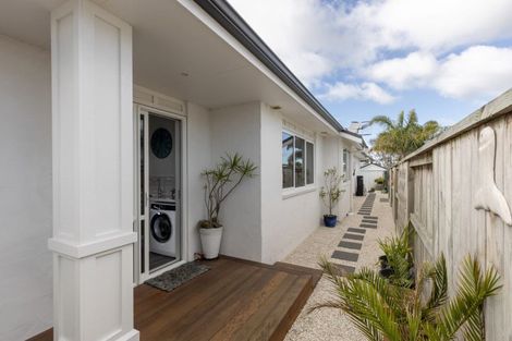 Photo of property in 46 Cassinia Close, Papamoa Beach, Papamoa, 3118